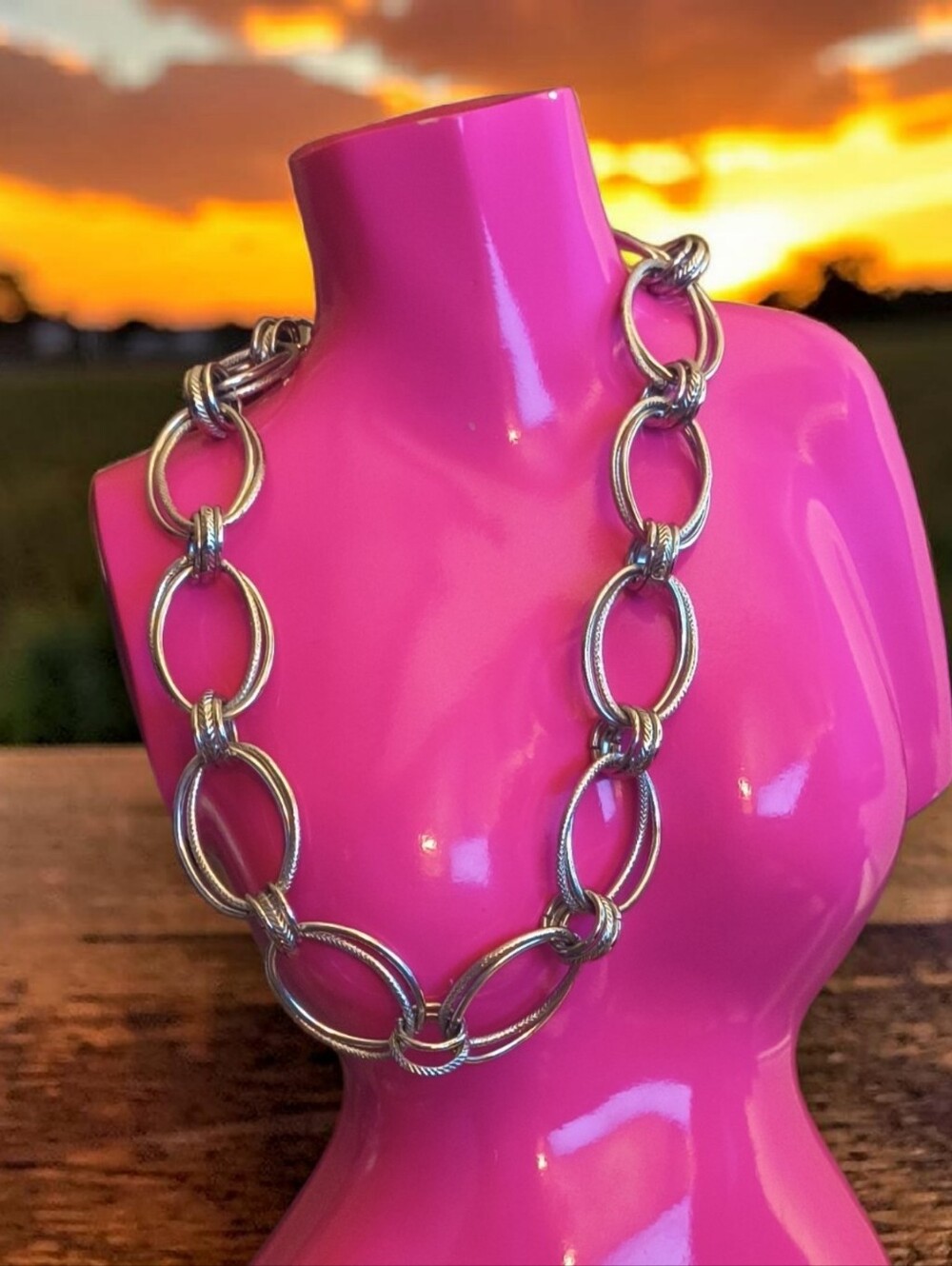 Mitski Silver Linked Oval Chain Necklace